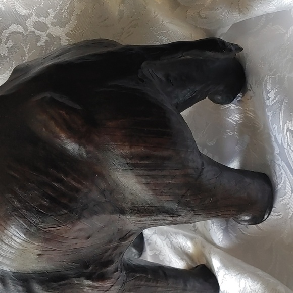 Two Elephant Figures - Picture 10 of 14